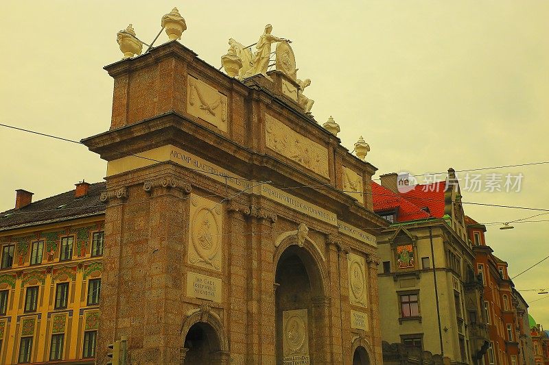 因斯布鲁克凯旋门-城市景观，泰洛-奥地利