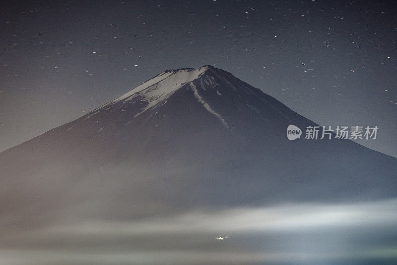 富士山日本山火山夜星空银河