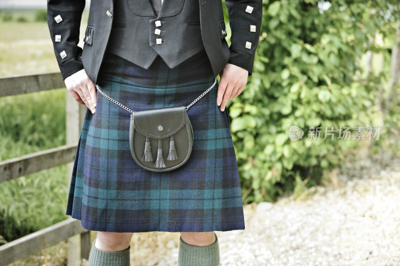 苏格兰短裙，毛皮袋和苏格兰夹克