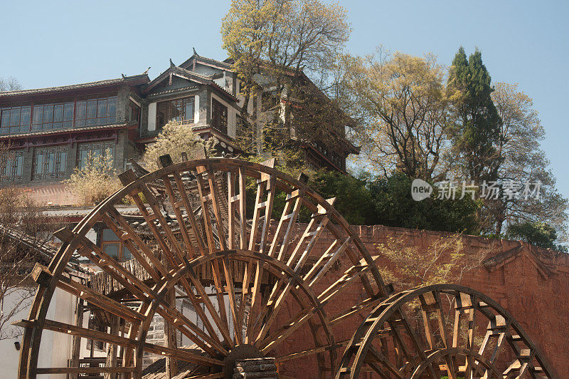 水车，丽江大研古镇的标志性建筑。