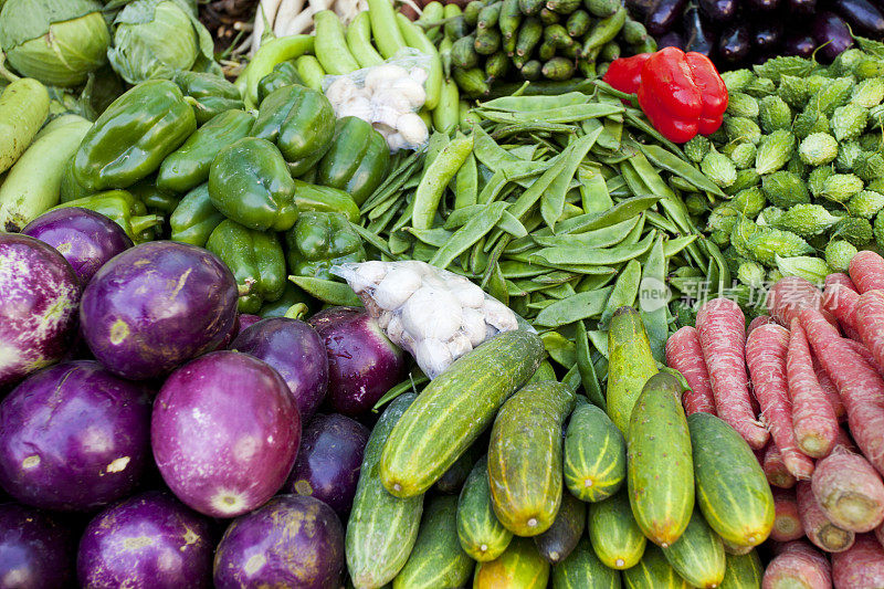 印度德里农贸市场的蔬菜。