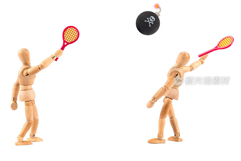 木制人体模型带着炸弹打网球