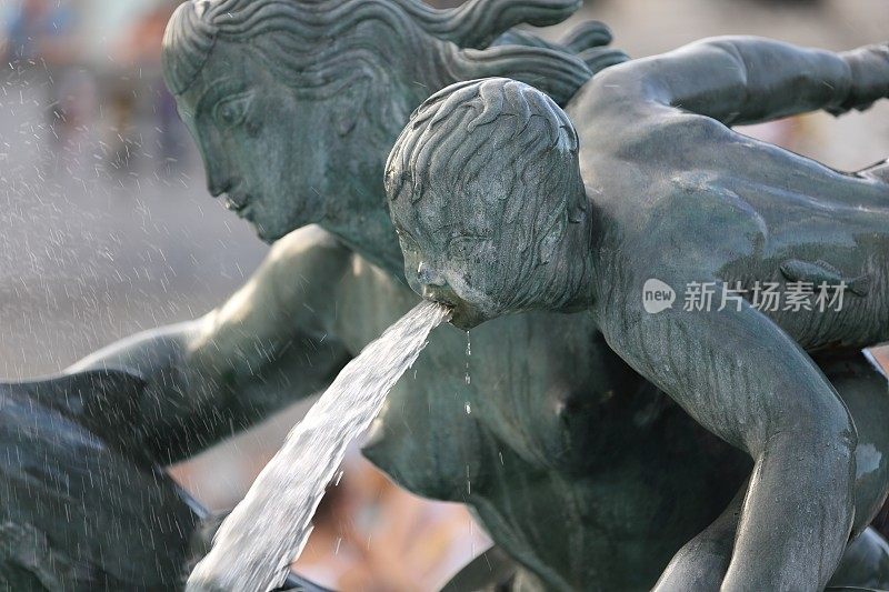 喷泉——伦敦特拉法加广场