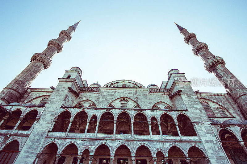 土耳其伊斯坦布尔圣索菲亚大教堂的户外美景