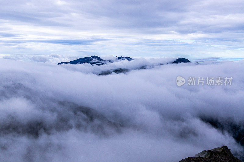 南阿尔卑斯山,日本山梨县县