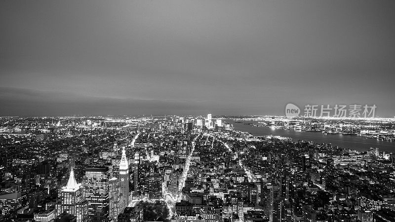 曼哈顿夜晚的鸟瞰图，纽约市