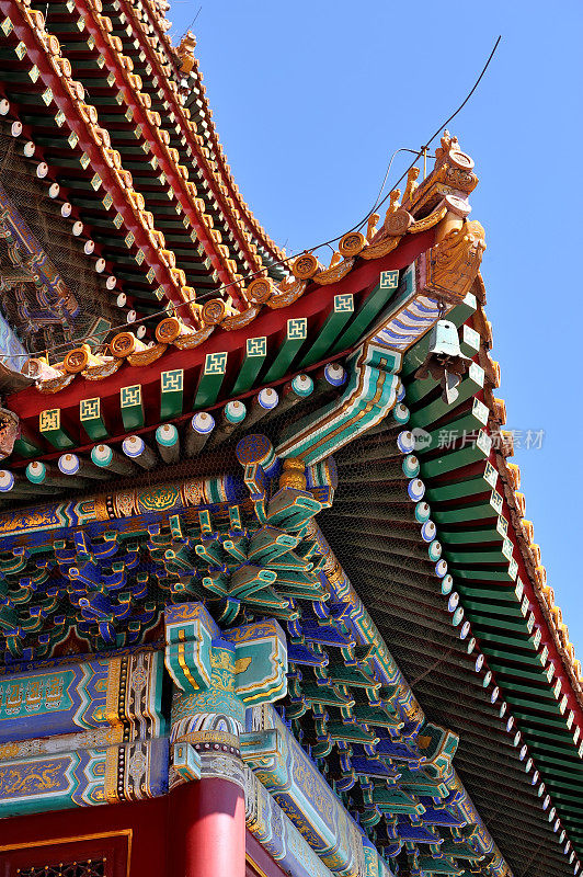 普宁寺，俗称大佛寺，是中国河北承德的一座佛教寺院建筑群。