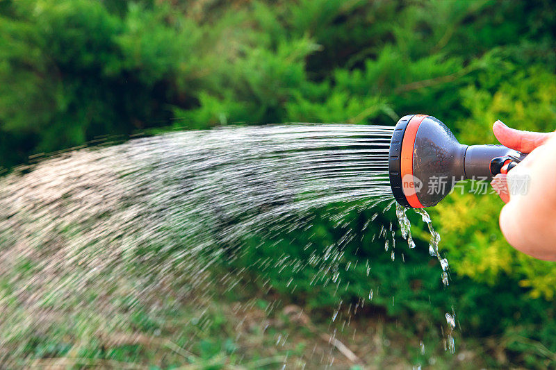 花园浇水-洒水器