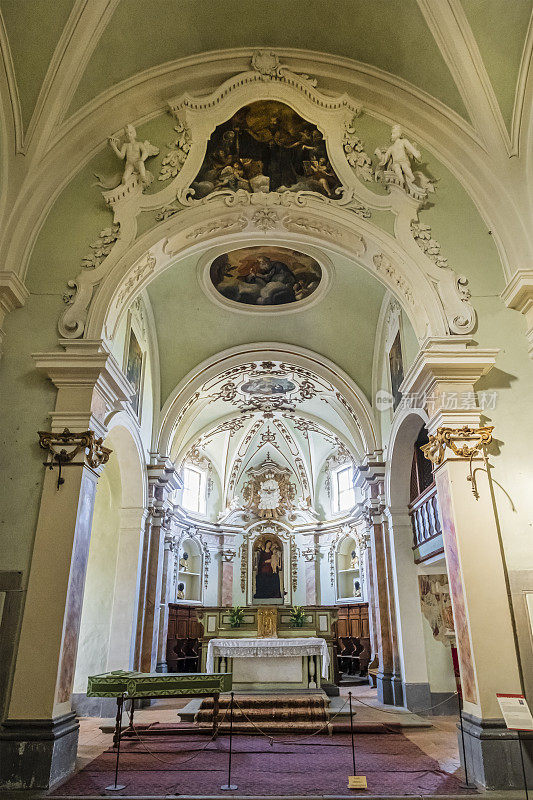 圣阿戈斯蒂诺教堂位于托斯卡纳