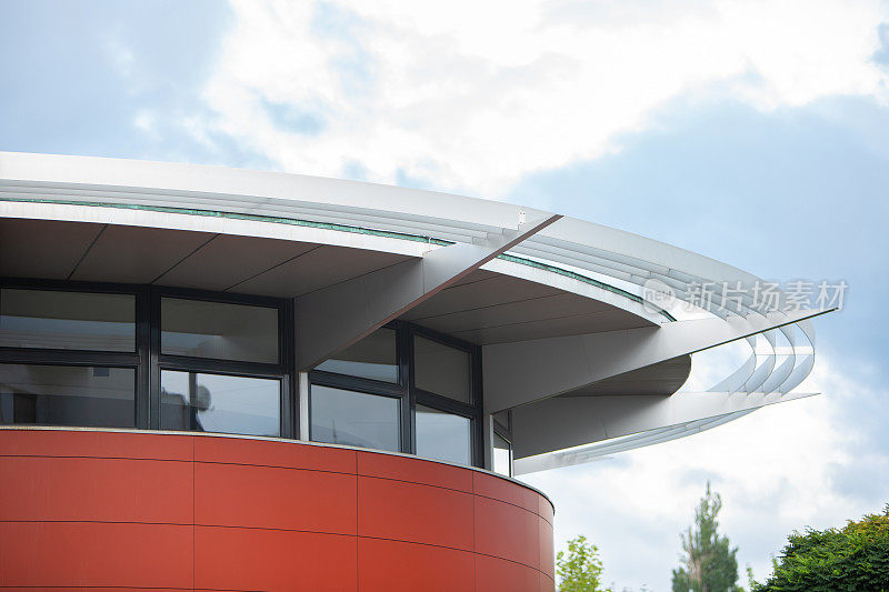 现代和未来主义的公共清真寺建筑设计