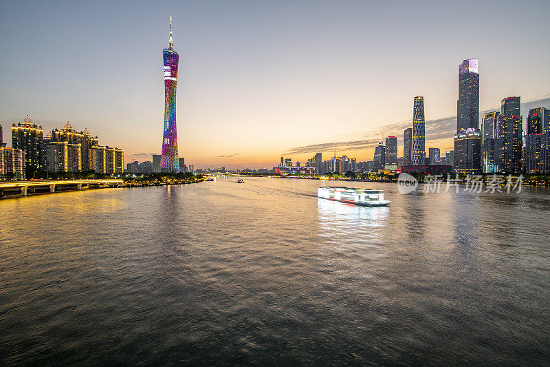 广州城市天际线的日落风景