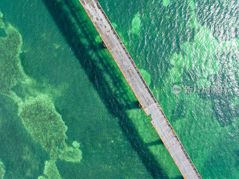 佛罗里达群岛大桥俯视图