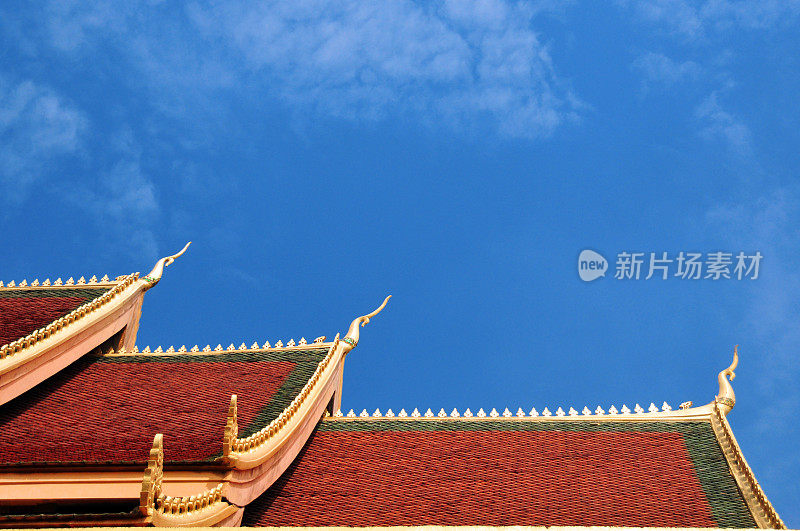 吴仁鹏-多层屋顶与可可末，万象，老挝