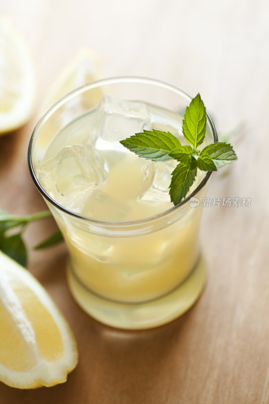 柠檬鸡尾酒
