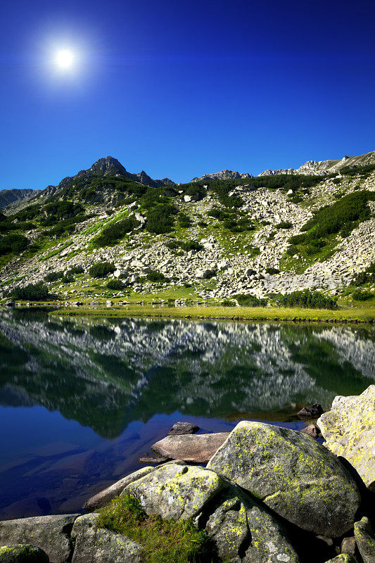 湖山