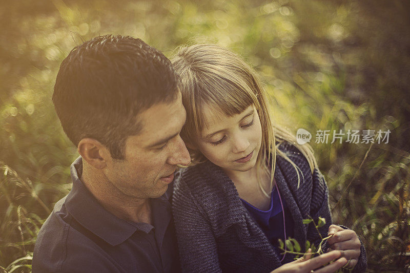 父亲和Daughter-Autumn
