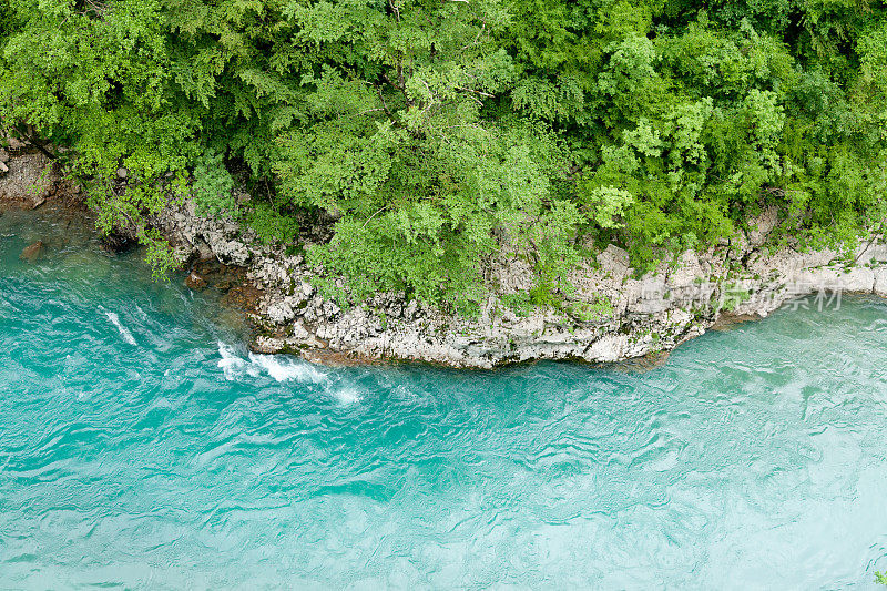 黑山的塔拉河峡谷