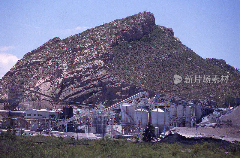 矿山处理岩石矿石亚利桑那州东南部之间的道格拉斯和阿帕奇