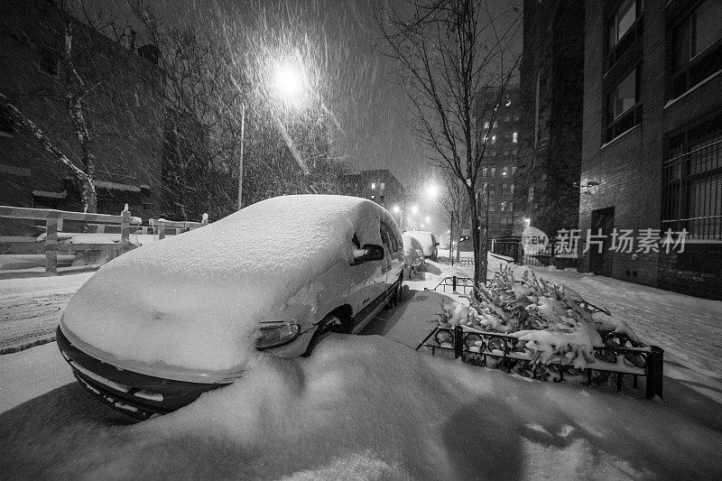 降雪在曼哈顿