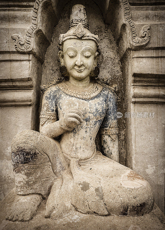 缅甸蒲甘阿南达神庙的雕塑