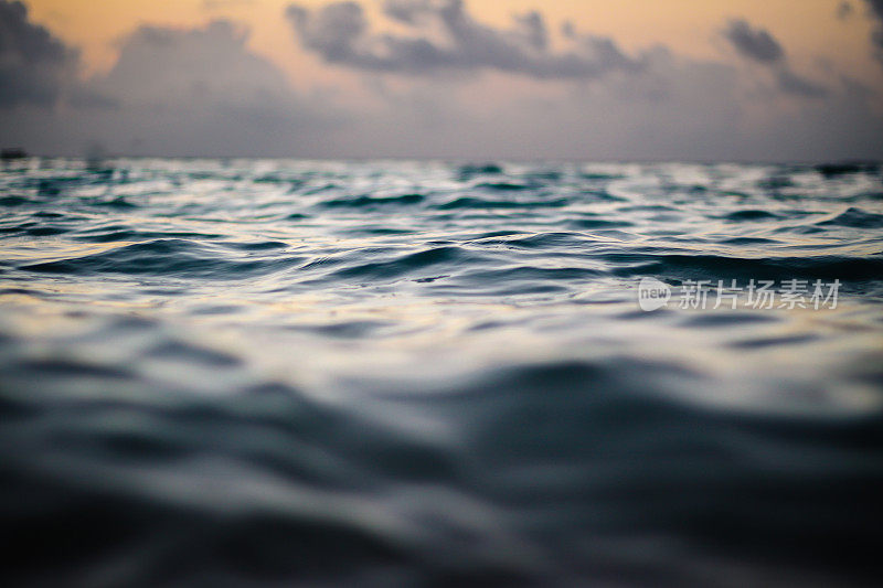 海滩海边的海岸