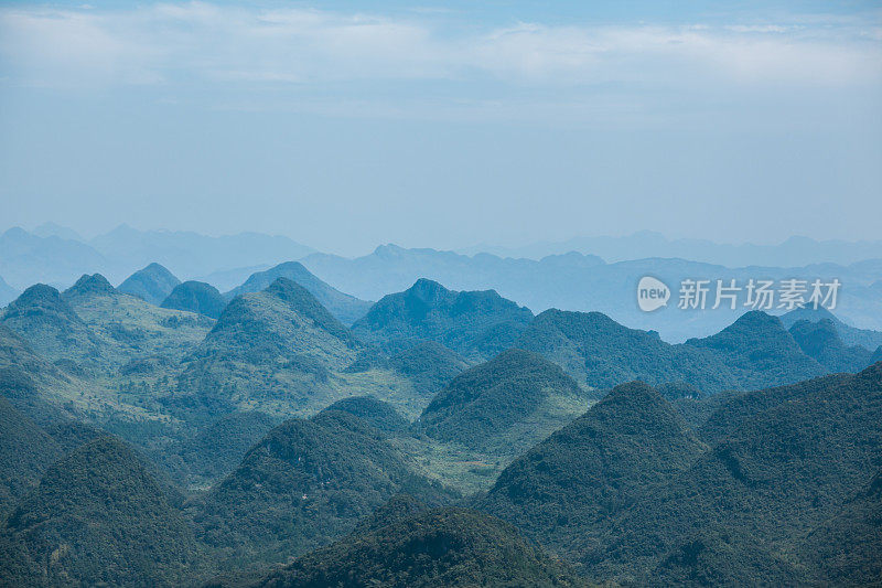 美丽的喀斯特山景观