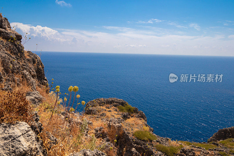 美丽的海岸风景，希腊的林多斯罗德岛