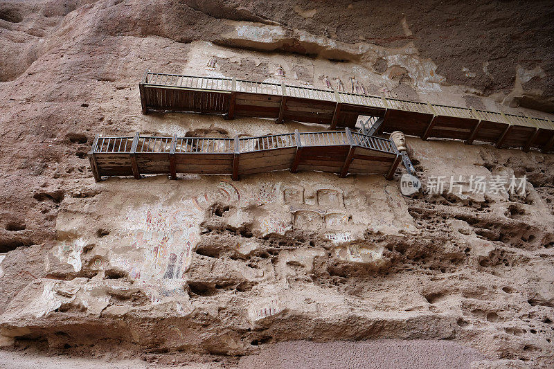 甘肃天水巫山水幕洞窟中国古代传统寺庙石窟浮雕