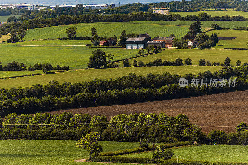 伯顿达塞特山俯瞰英国风景，英国中部的沃里克郡