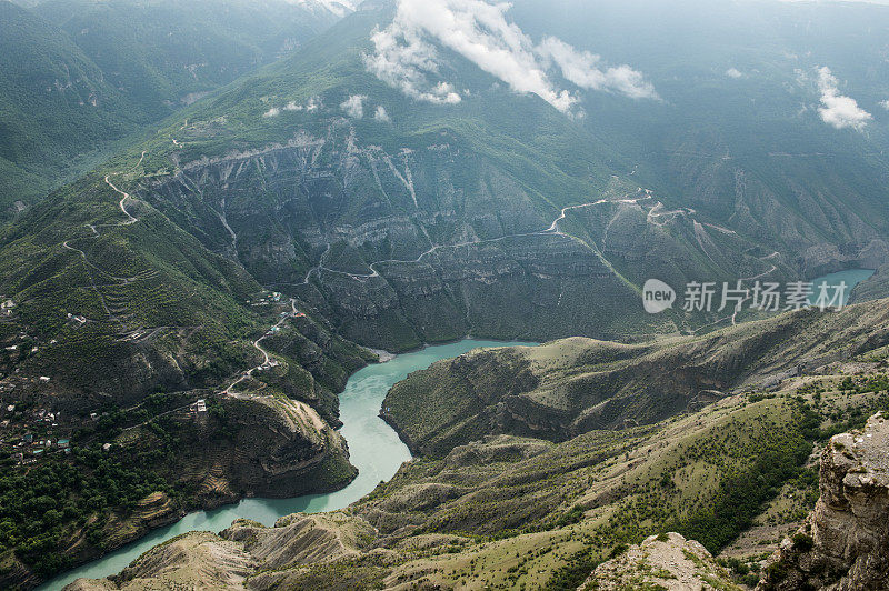 位于高加索达吉斯坦共和国苏拉克河峡谷中的欧洲最深的峡谷