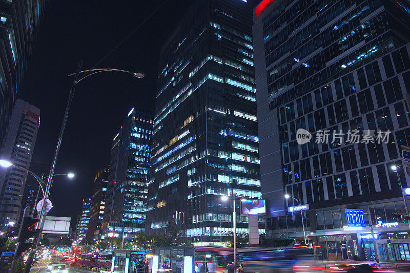 韩国首尔的现代办公大楼