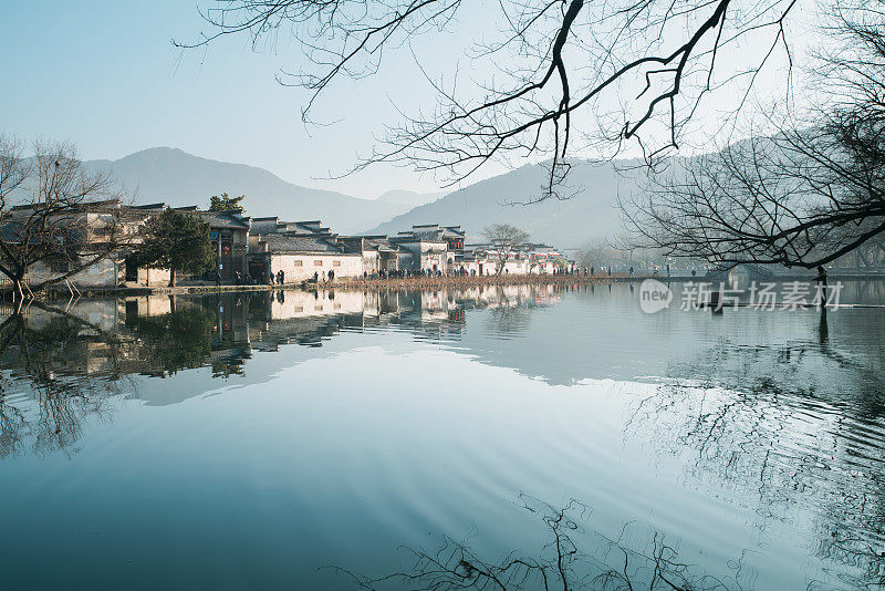 鸟瞰洪村——中国绘画中的一个村庄