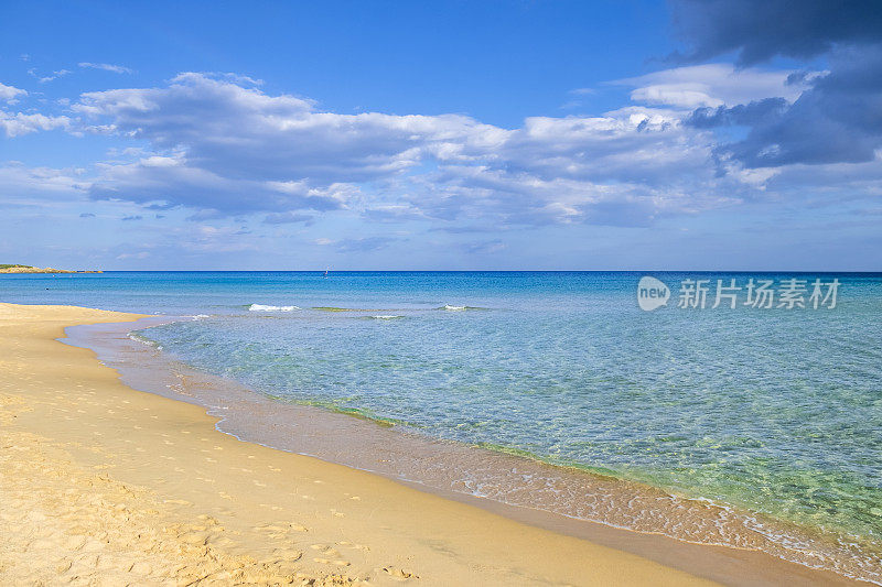 意大利撒丁岛西南部中国海岸的苏朱度海滩