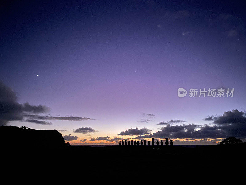 复活节岛智利黎明在阿胡汤加里基的摩埃斯