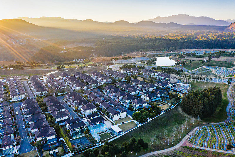 联排别墅和住宅鸟瞰图