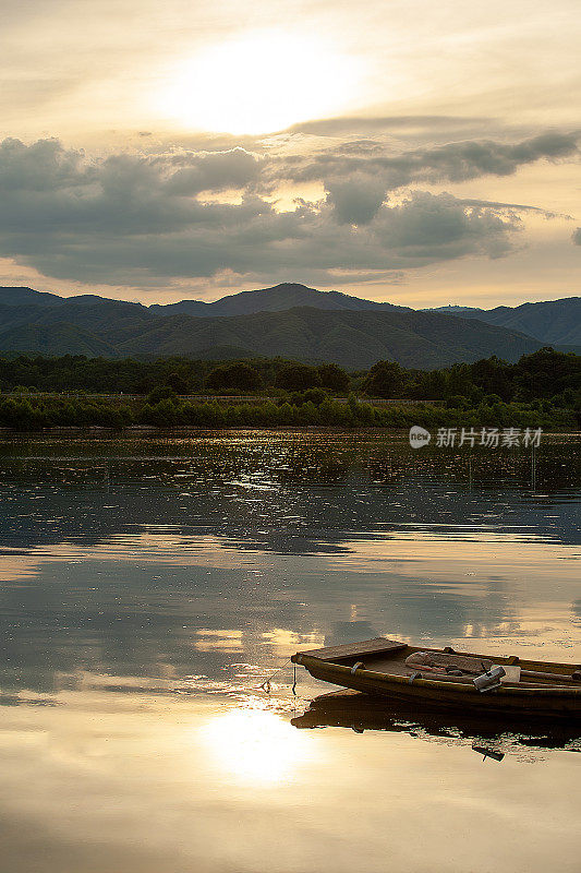 河边的风景