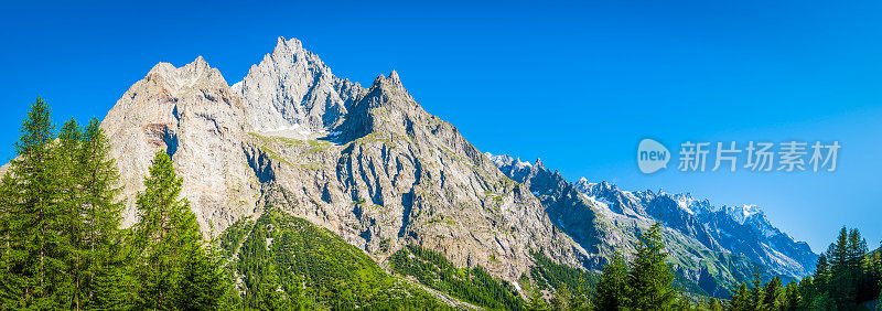 落基山峰高耸在绿色的夏季森林全景阿尔卑斯山