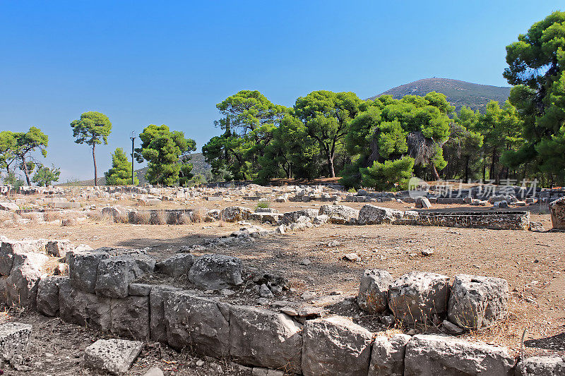 夏日里希腊埃比达夫罗斯的古神庙废墟