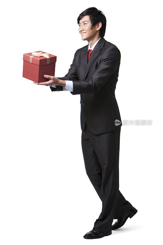 商务男士和礼物盒