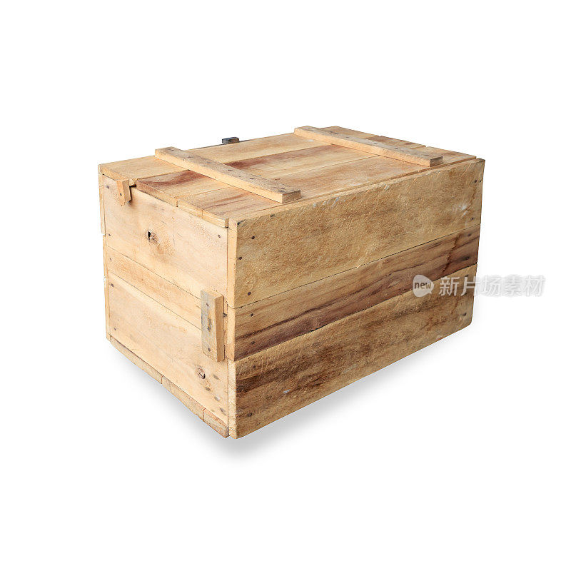 木箱。