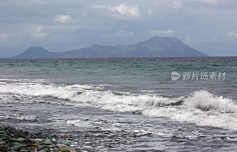 印度尼西亚:彭加加瓦海滩冲浪