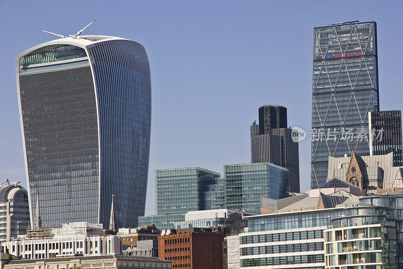 伦敦金融城的办公大楼。