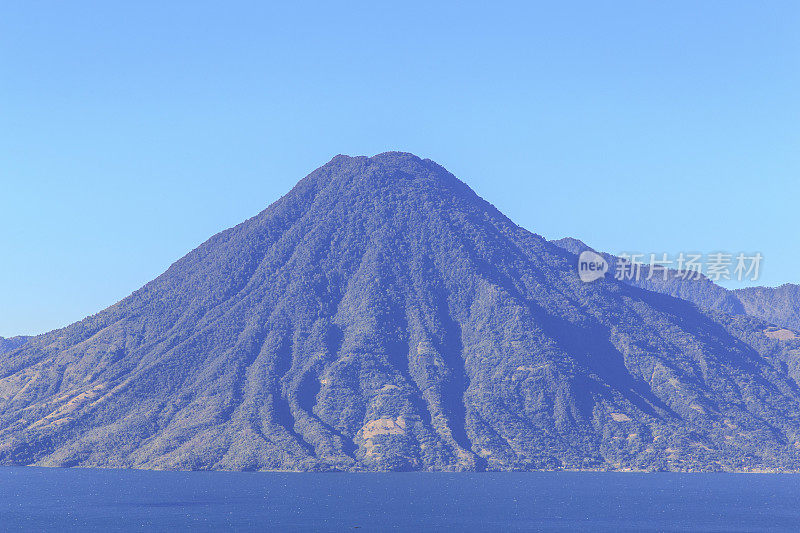 阿特兰湖