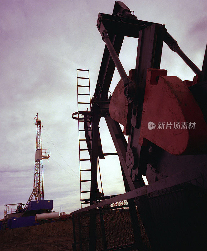 钻机和Pumpjack