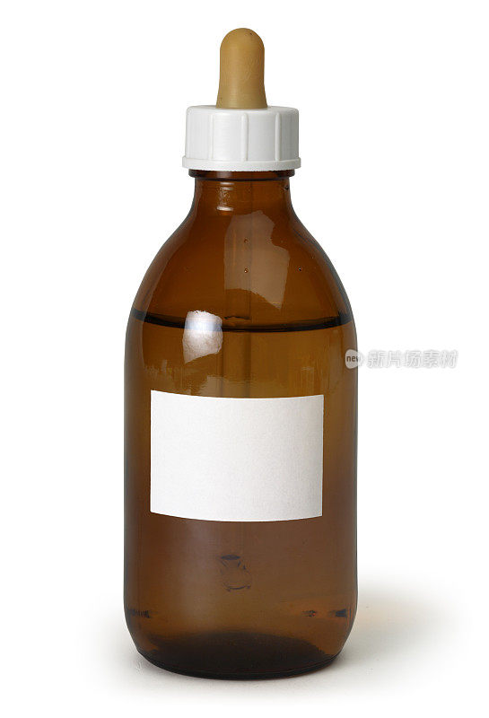 白色标签在一个简单的实验室琥珀色瓶子上