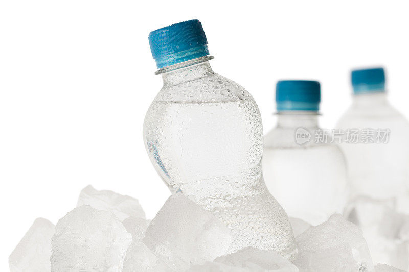 三瓶冰水