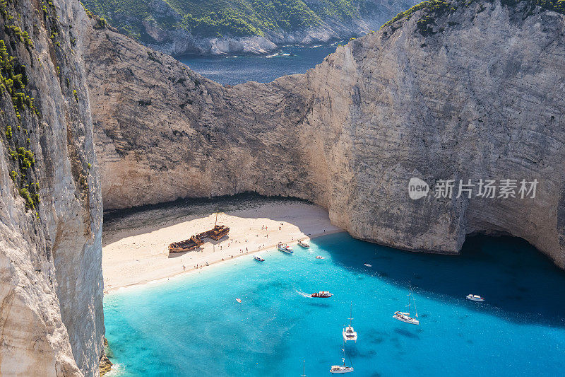 海难海滩鸟瞰图