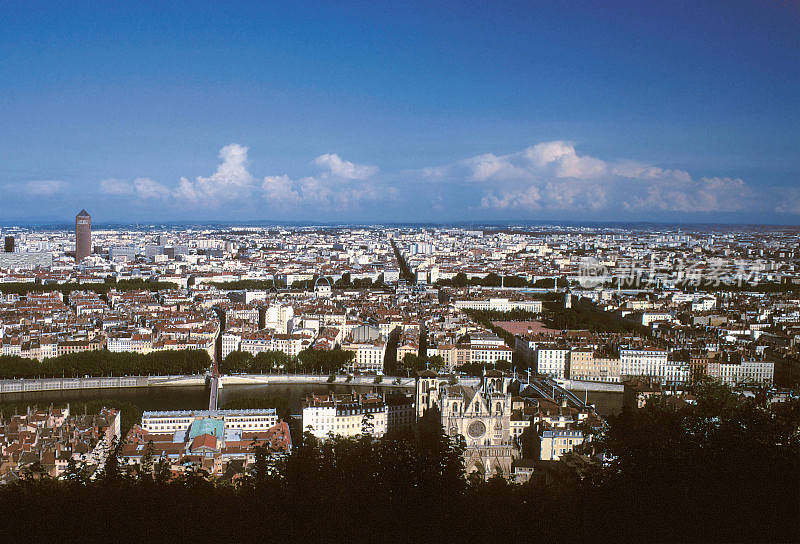 里昂，法国的首都城市Auvergne-Rhône-Alpes地区，坐落在Rhône和Saône河的交汇处-鸟瞰图