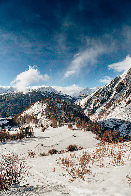 勃朗峰白雪皑皑