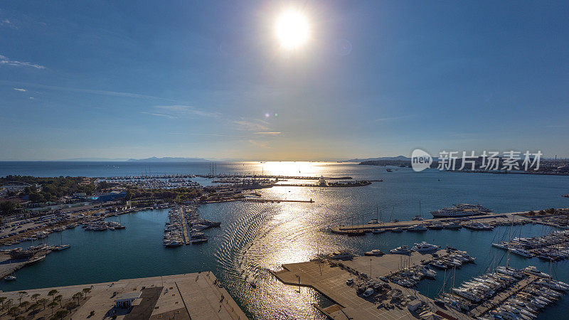 法利罗湾和希腊雅典南部沿海地区的空中全景照片